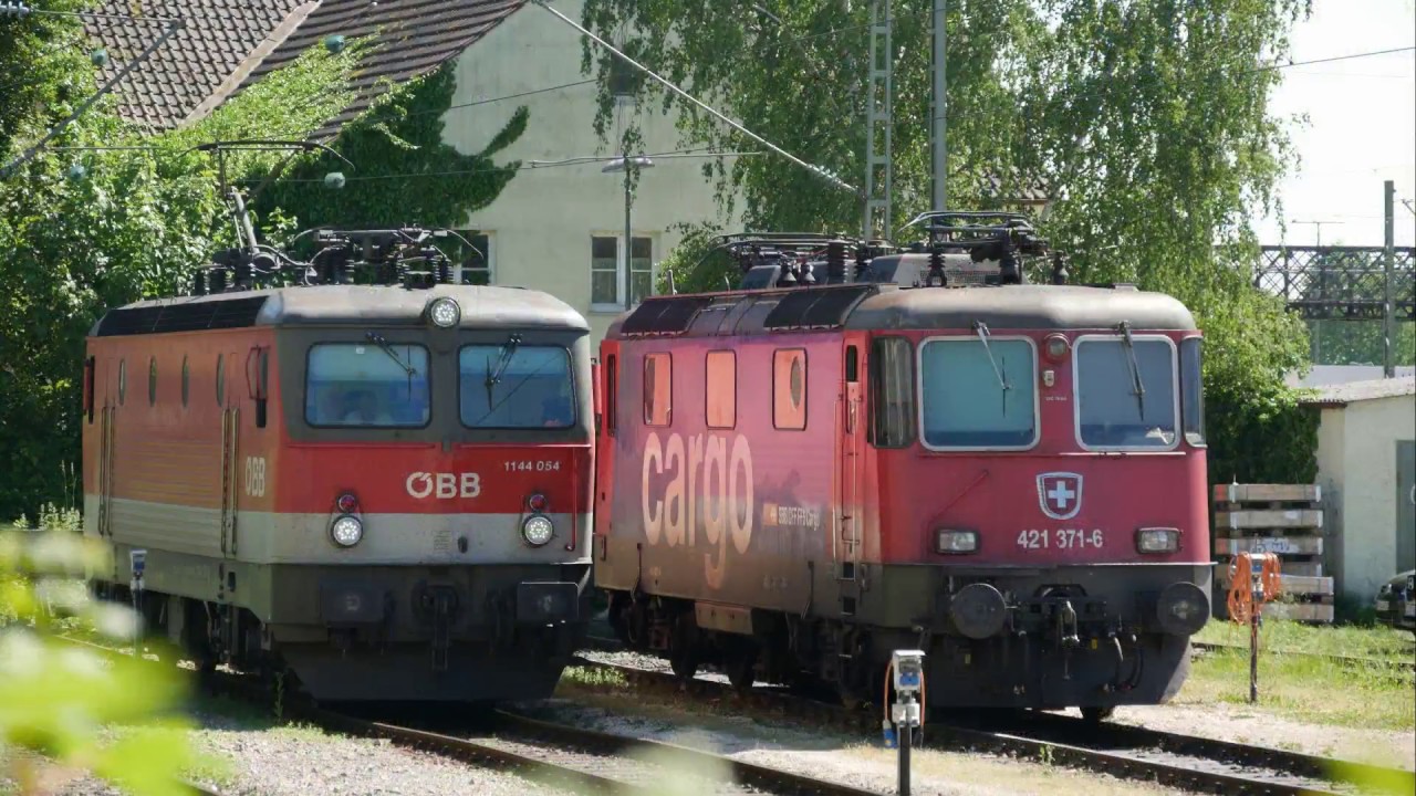 SBB, ÖBB und DB AG auf der Insel: Br 218, Br 1144 und Br 421 mit EC und IC in Lindau