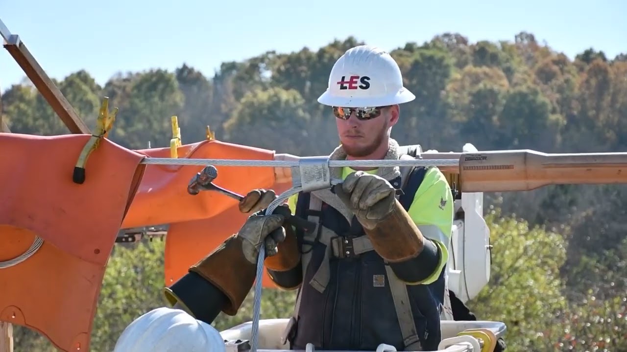 Multi-phase Compact Modular Recloser (CMR) installation