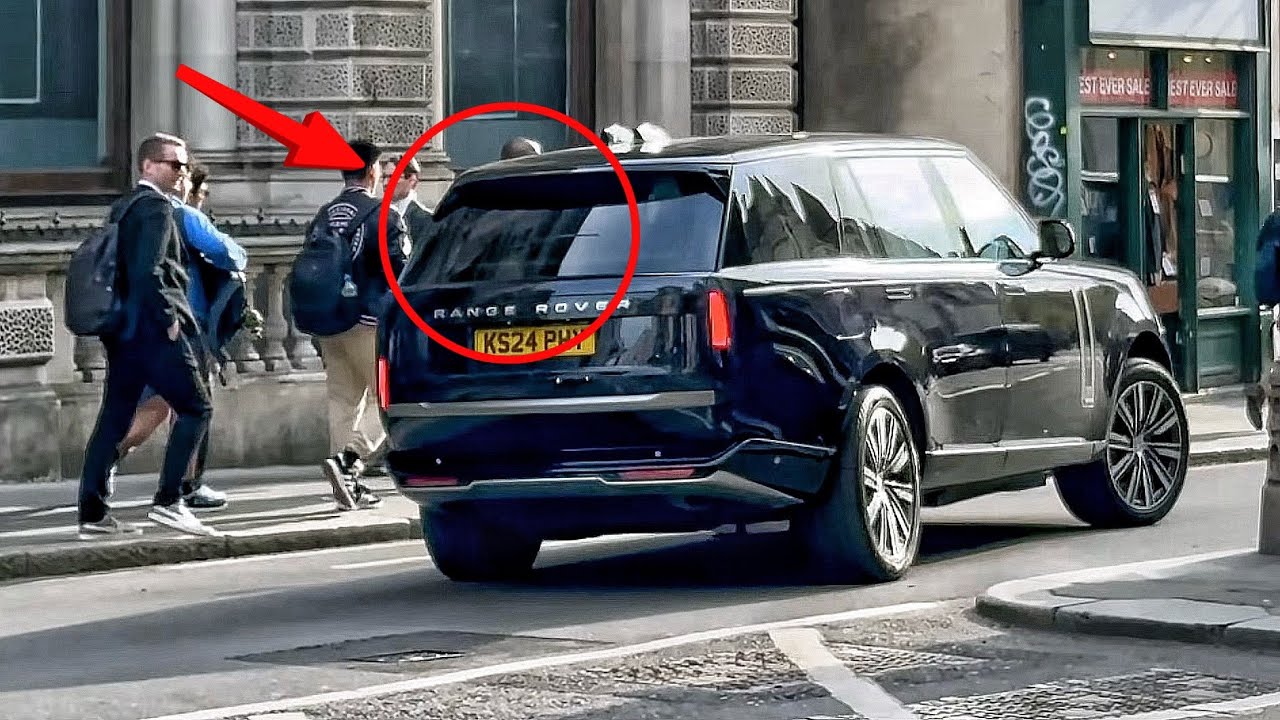 Prince Harry Spotted in London in a Black Range Rover