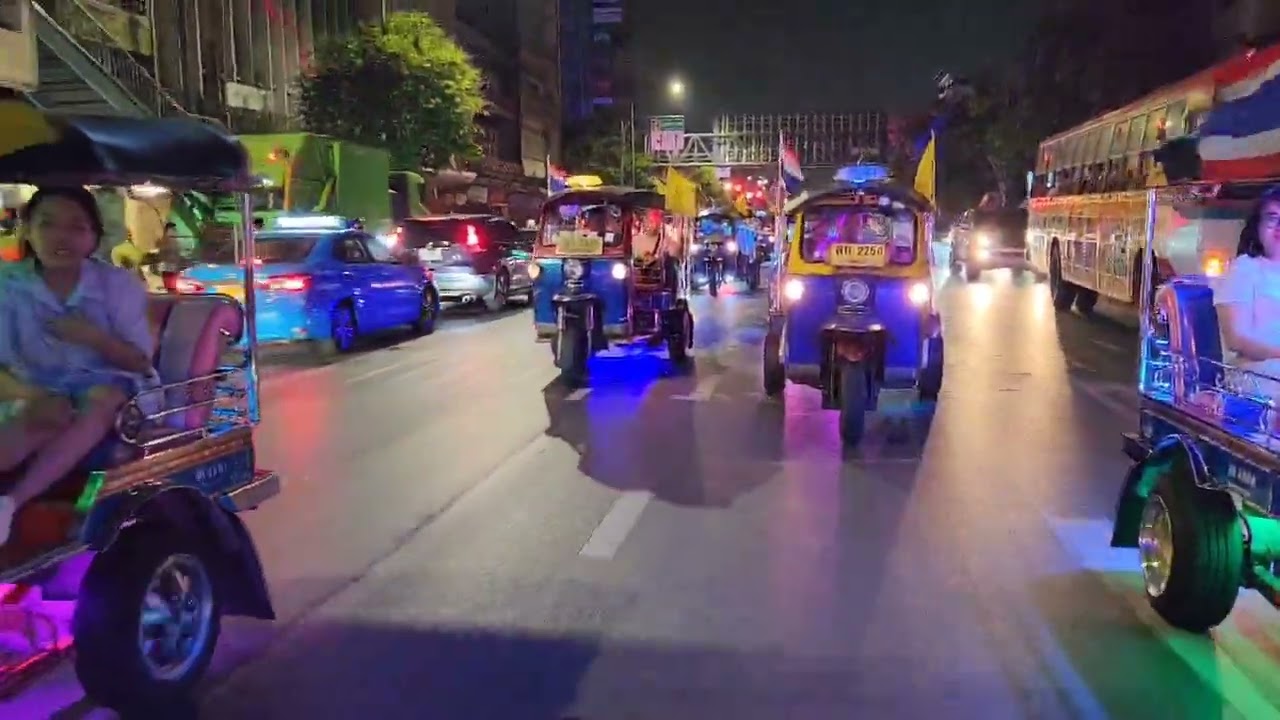 acara snowman, naik tuktuk di thailand dan dikawal polisi thailand 2024