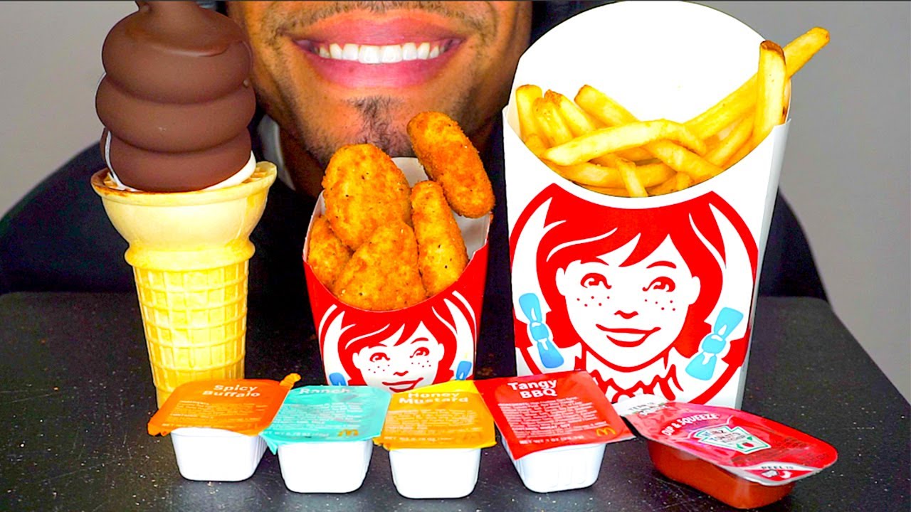 WENDY'S CHICKEN NUGGETS ICE CREAM CONE DIPPED CHOCOLATE CRISPY FRENCH FRIES BIG BITES ASMR MUKBAN