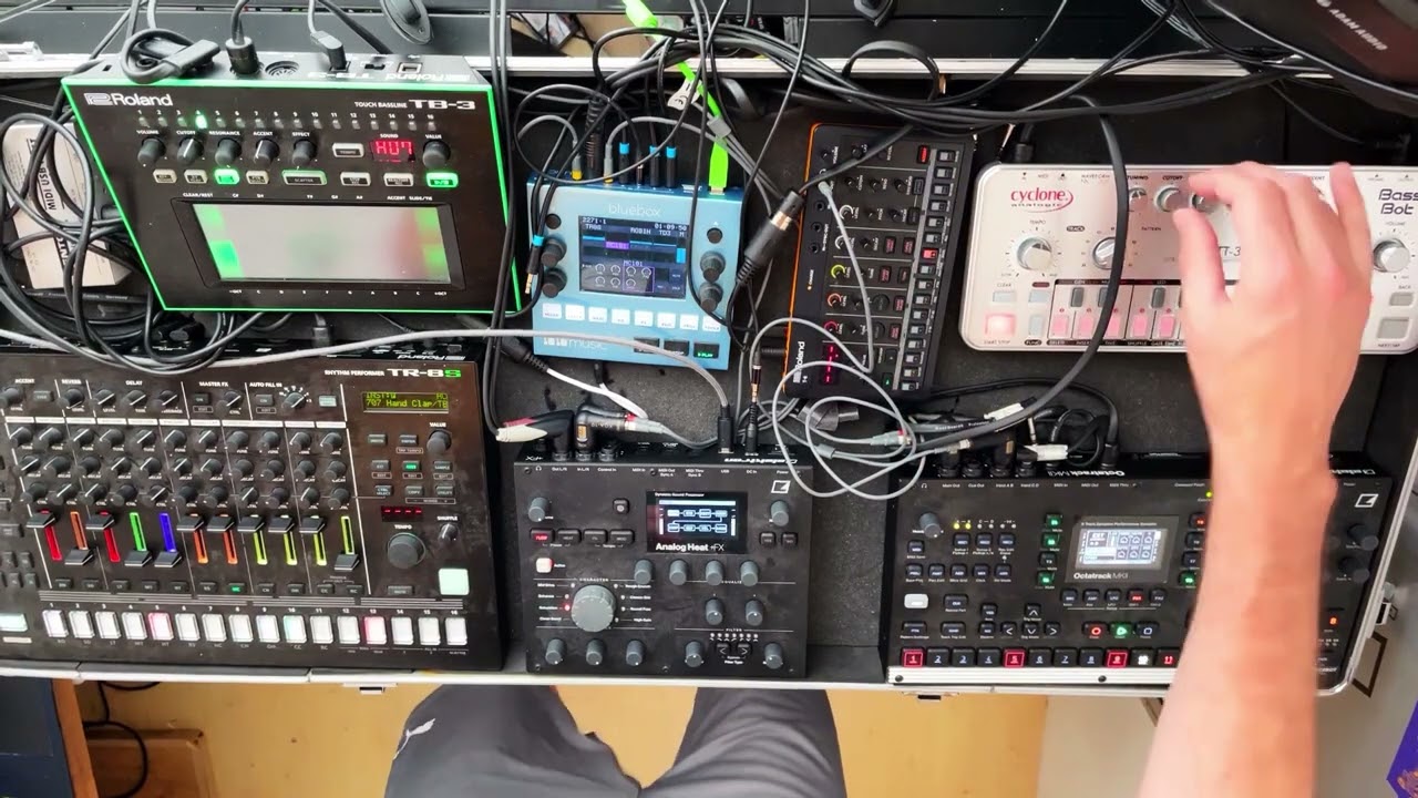 Jam with 3 303 clones