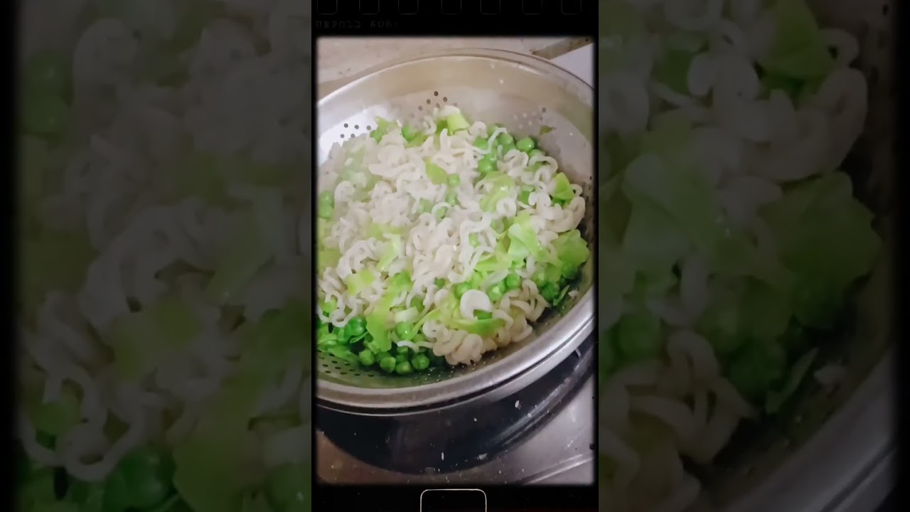 [How to make  homemade maggie. 🍜] Masala Maggi #shorts #crunchytreats #cooking #friendsfood  #food 