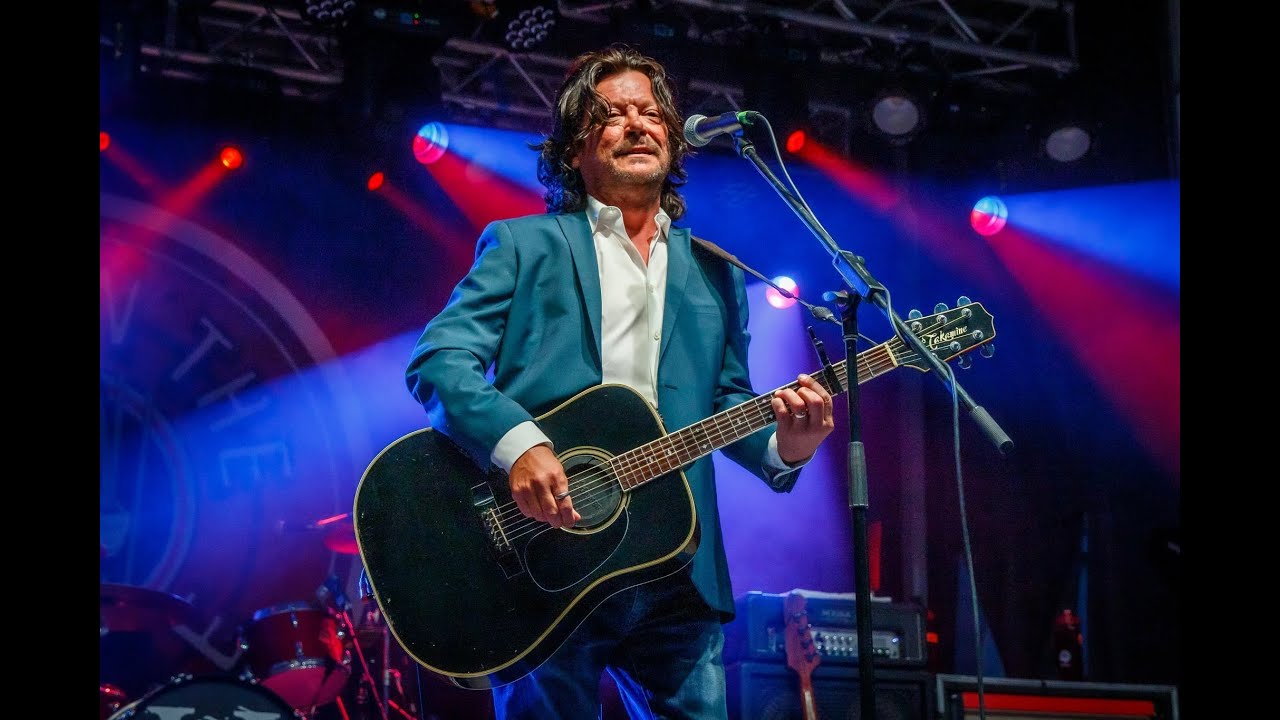 Interview with Tragically Hip guitarist Paul Langlois