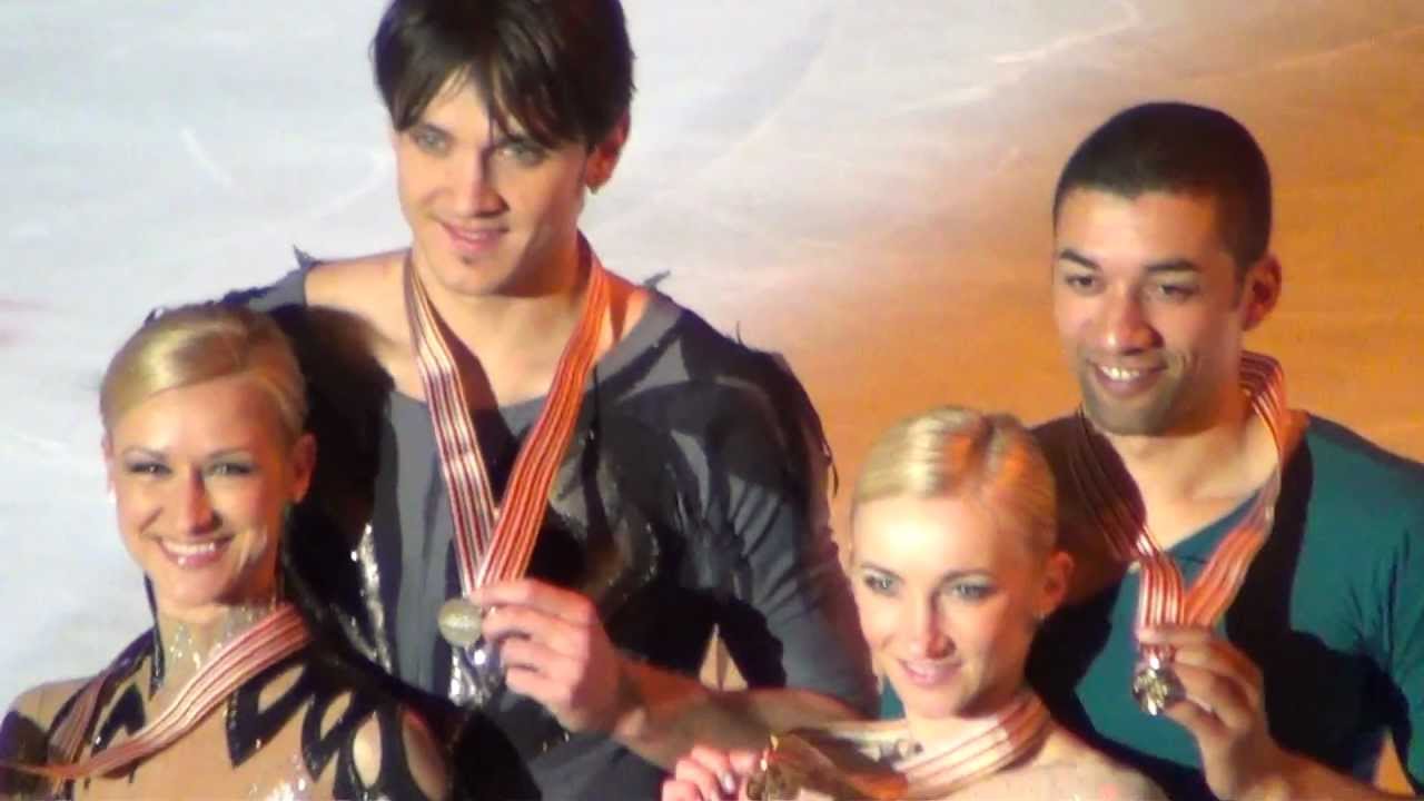 Worlds 2012 Victory Ceremony - Pairs