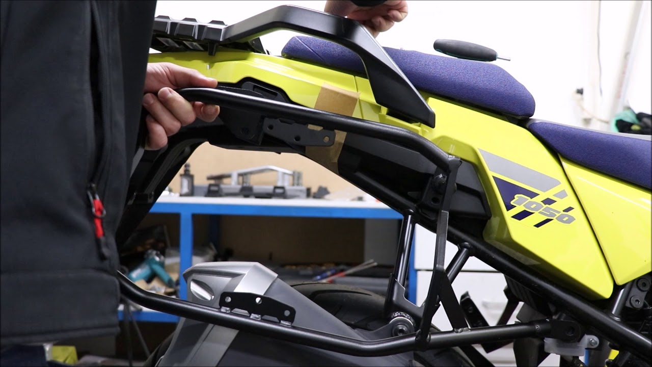 BUMOT pannier racks for Suzuki V-Strom 1050/1050XT - Installation instructions