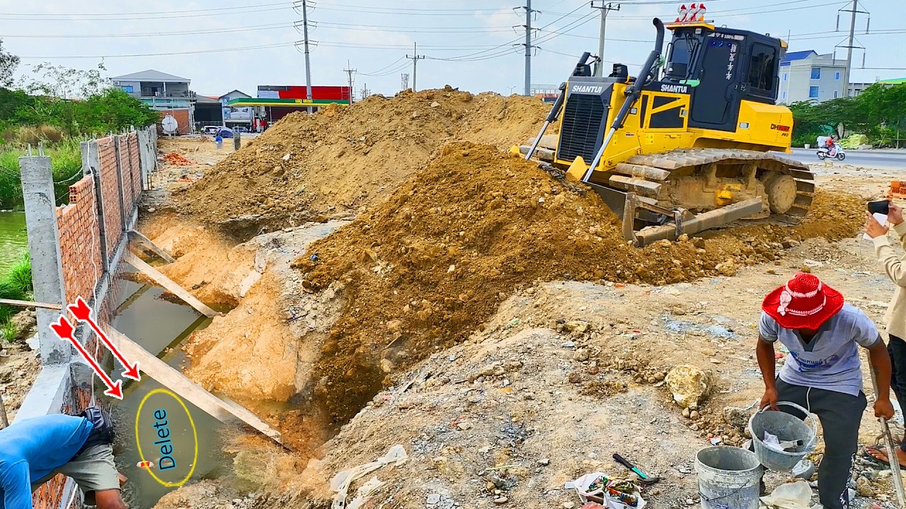 So Wonderful Process Fully 100% In New Project Of Filling Soils​ Hollow Space Fence​ Skills Operator