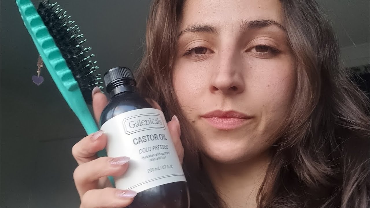 Giving your scalp an oil treatment 😌💆‍♀️🌿 // ASMR 