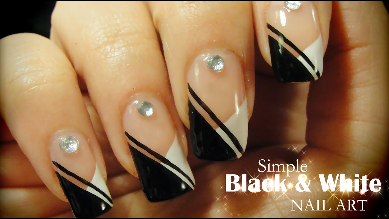 Simple Black & White nail art