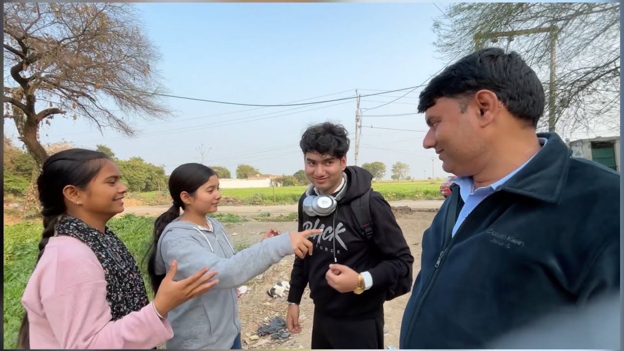Finally Ravi gift leke Wapas aagya !!