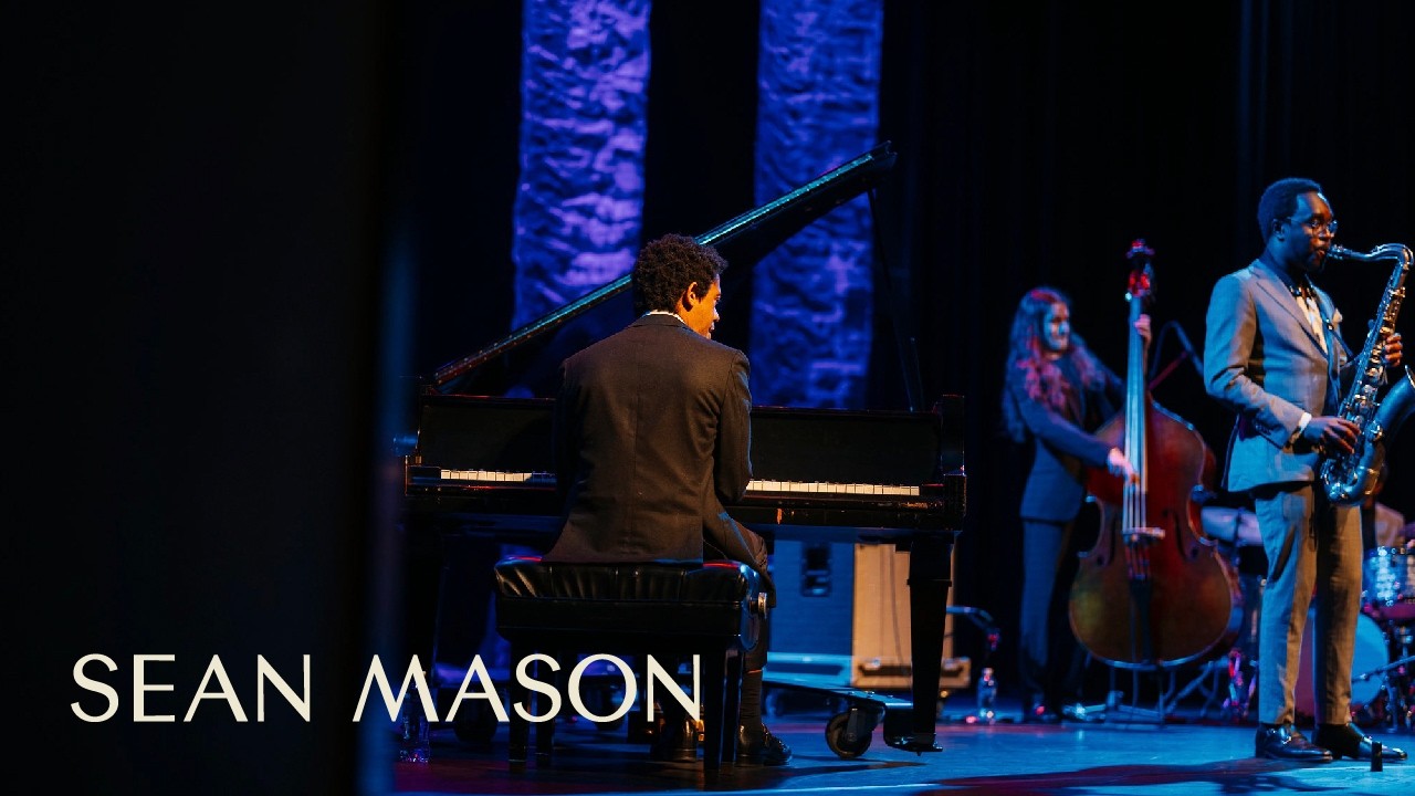 Kiss Me: Live in France 2024 | SEAN MASON
