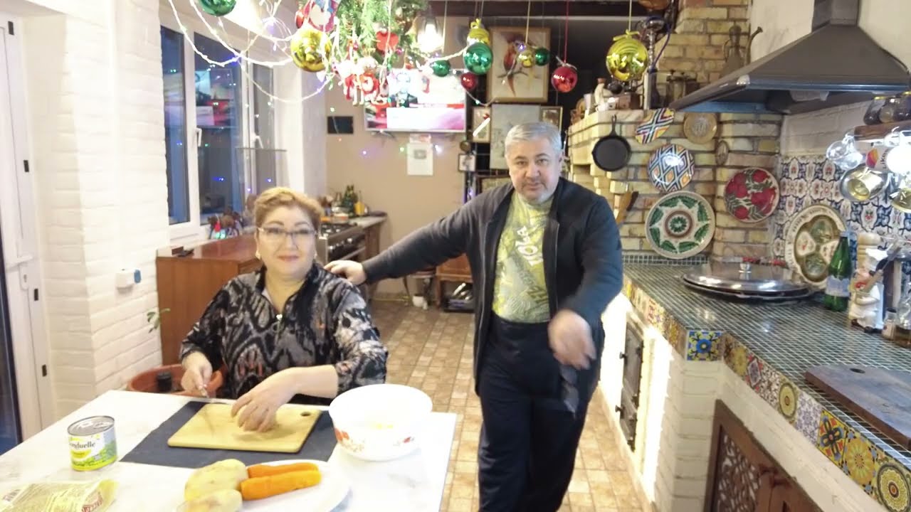 😡ПРОПИХНУЛИ БОЛЬНУЮ ЖЕНУ🤦‍♂️ПОЧЕМУ У НАС НЕТ СЫНА🔥ЖАРКОЕ🎄ОЛИВЬЕ И ТУШЁННАЯ КАПУСТА КАК В СССР😋