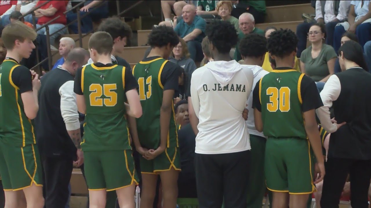 Женская баскетбольная команда Wyoming Seminary вышла в четвертьфинал чемпионата штата.