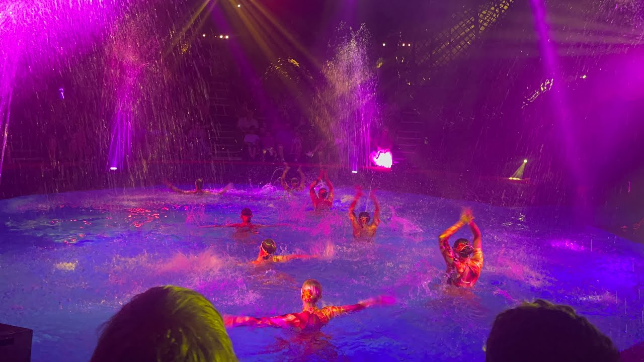 Hippodrome circus summer 2025 synchronized swimmers
