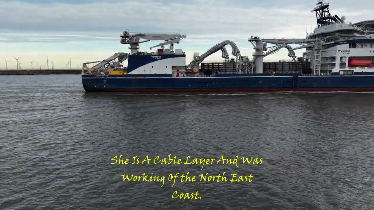LEONARDO DA VINCI Cable Layer #4kcinematicvideo #mini5pro #shipping #ships #shipspotting