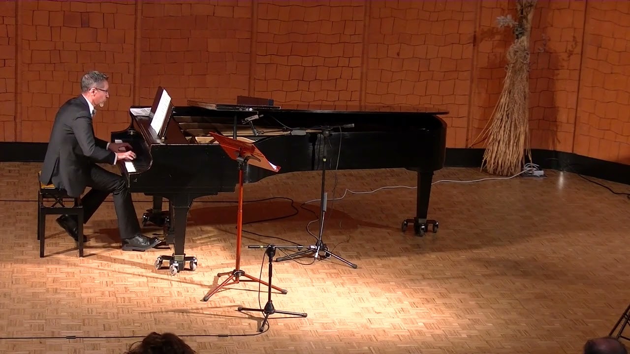 La copla intrusa - María Rodrigo (Aurelio Viribay, piano)