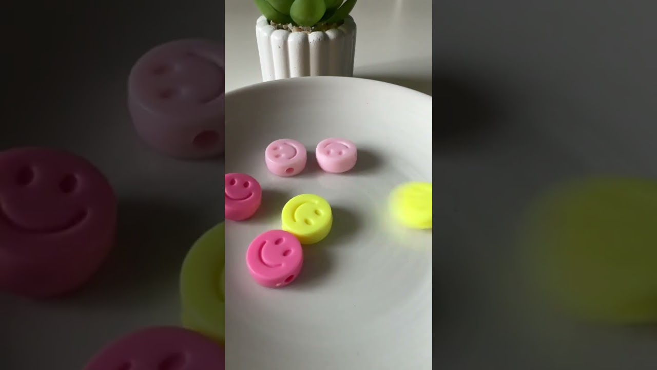 Pastel Round Smile face Beads for Diy beading Jewelry.