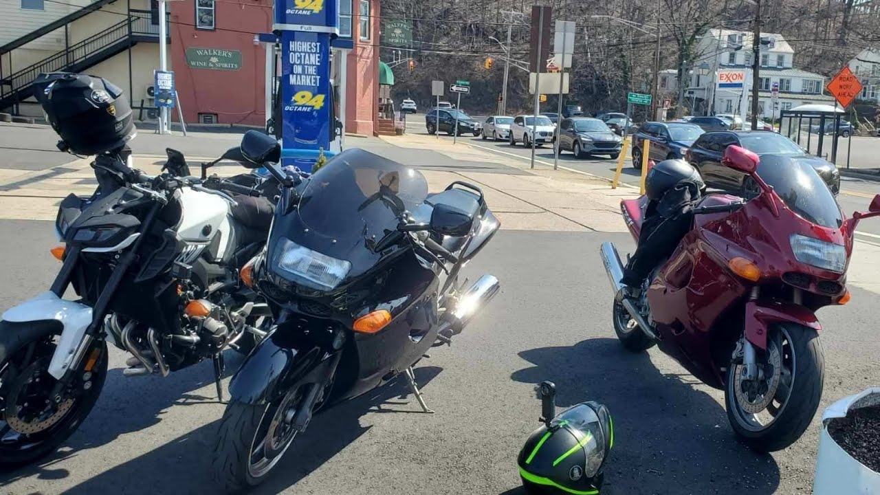 Kawasaki ZZR1100, ZX-11 Ninja and Yamaha FZ09 Ride to Van Sant Airport
