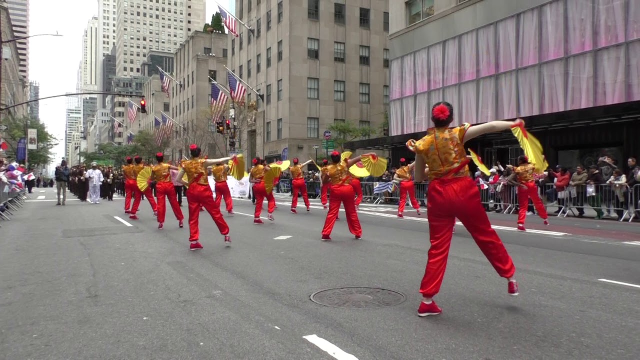 Hispanic Day Parade~2018~NYC~Centro Cultural China Panamera