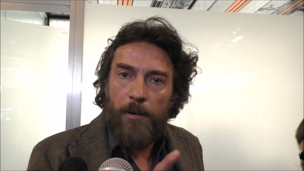 Videointervista ad Alessio Boni in Di padre in figlia, su SpettacoloMania.it