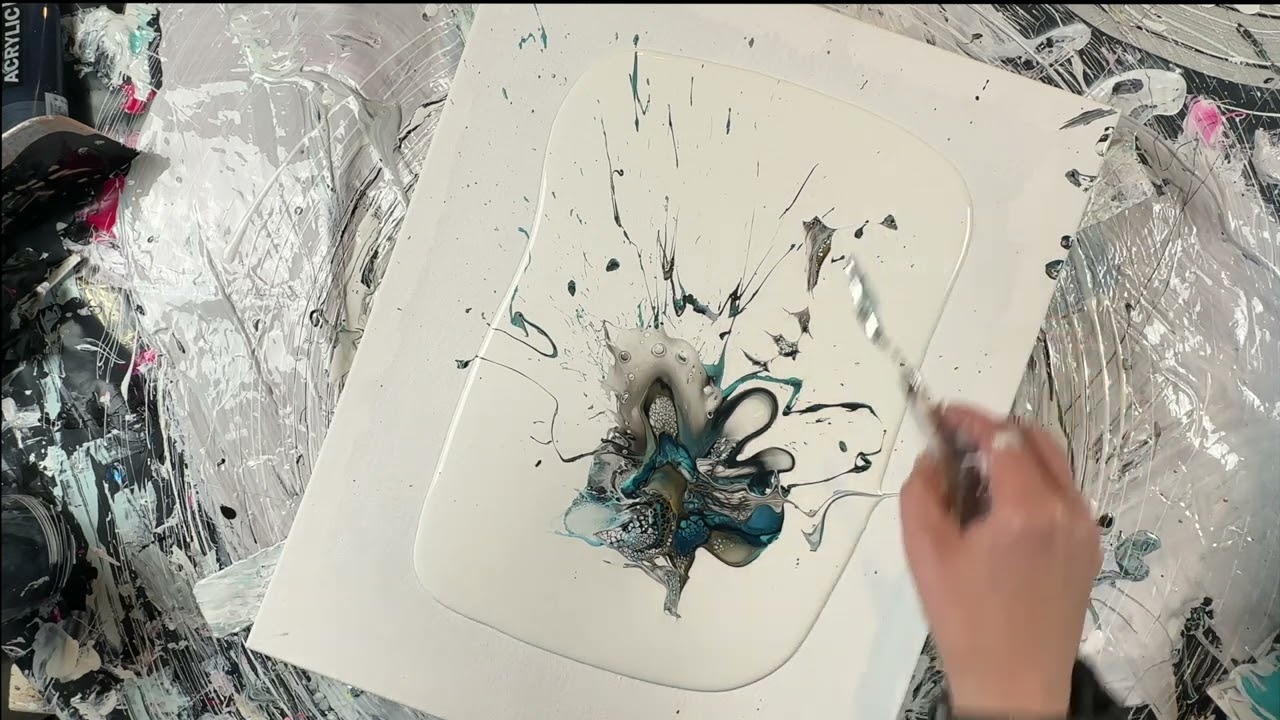 A splattered Canvas and my struggle with the amount of pillow paint /abstract fluid acrylic painting
