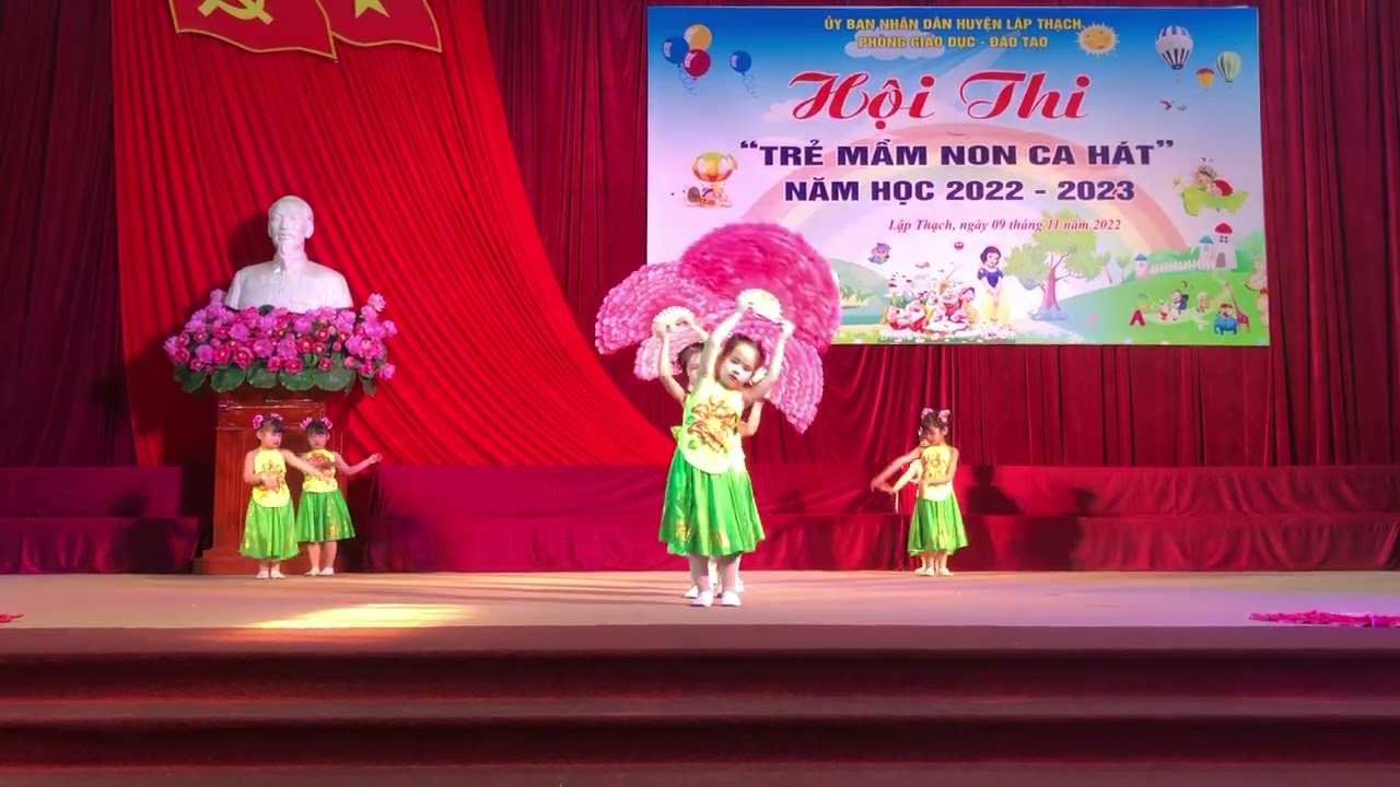 Bài múa sắc hoa @tườngvy