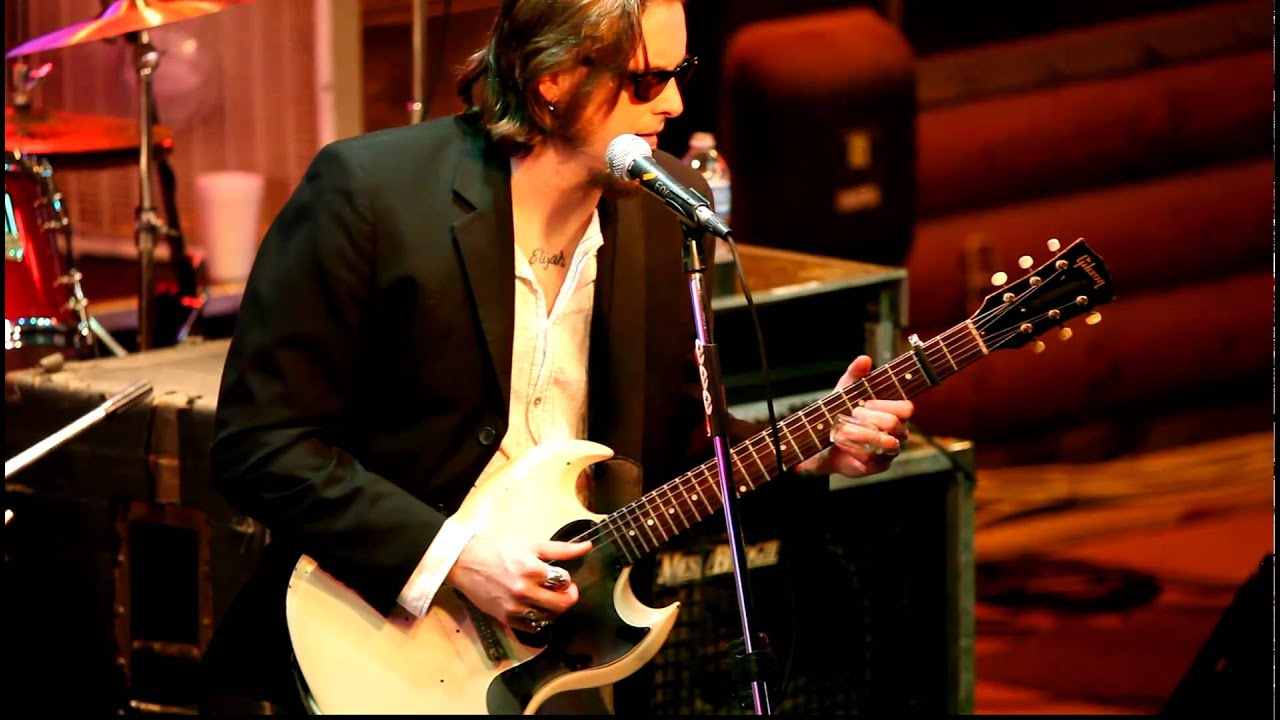 Live at Knuckleheads:  Leon Russell Band  Featuring Chris Simmons- Walking Blues