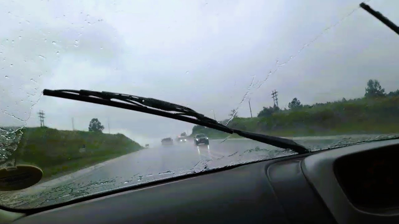 Rain on the N4 near Machadodorp