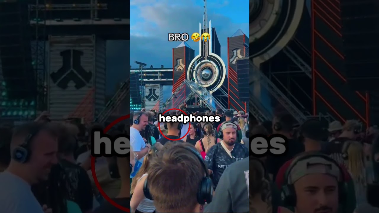 What You Hear When You Remove Your Headphones At This Party
