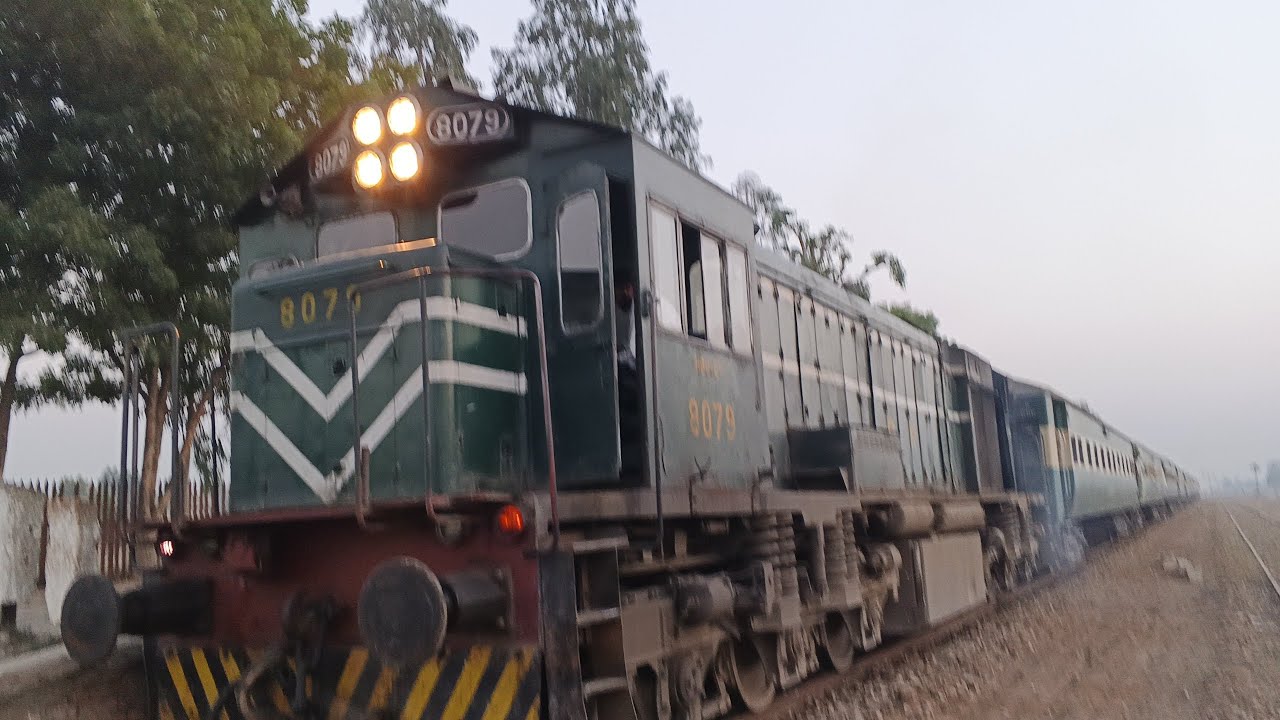 Mehar Express With Locomotive HBU 20 8079||Departing Sanawan With Slow Speed 