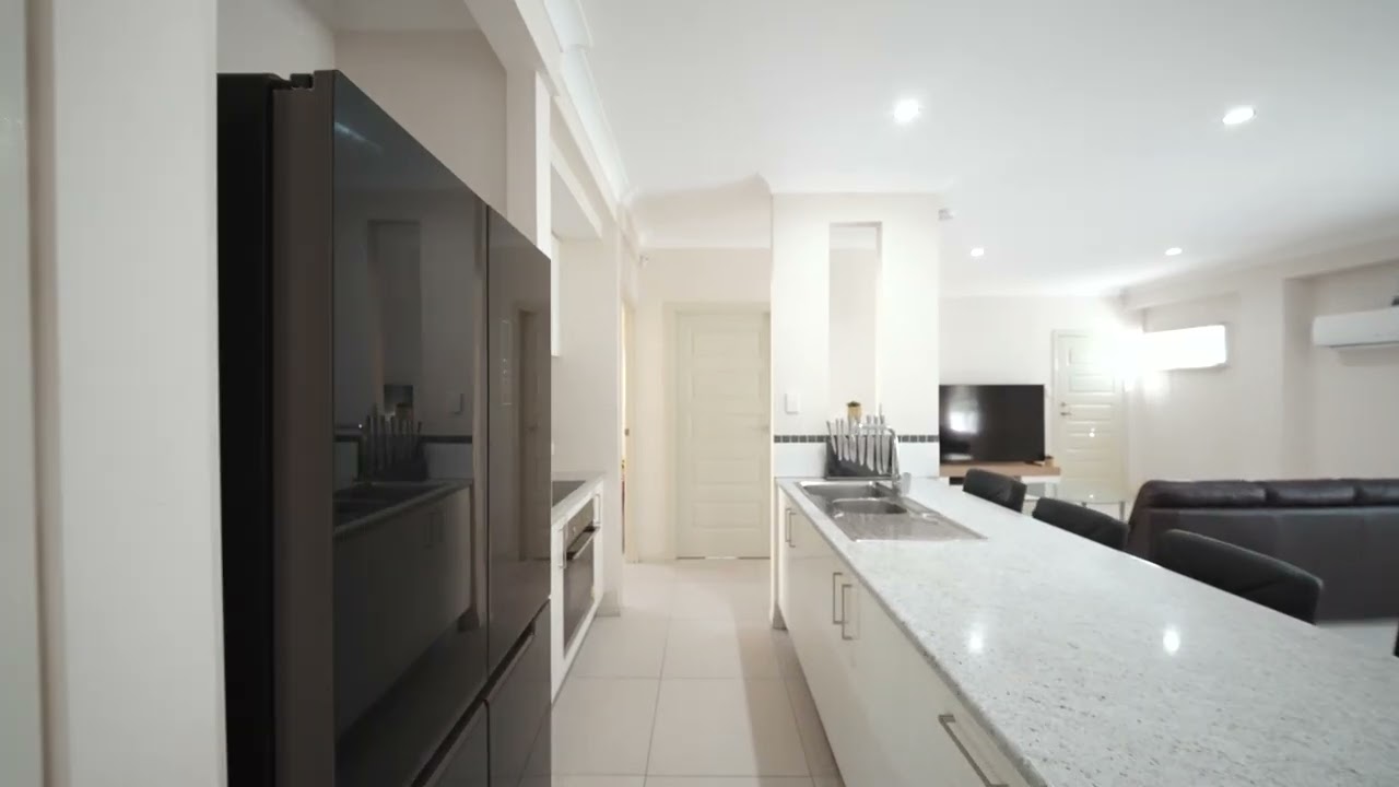 8 Peacock Avenue, Beenleigh QLD 4207 - Presented by Jackson James & Ajdin Havic