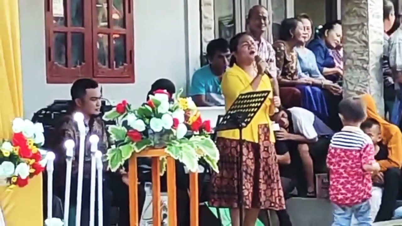 Viral Penyanyi Asal Suku Nias Fridayanti Wau Saat Pesta Pernikahan Juanda dan Karni
