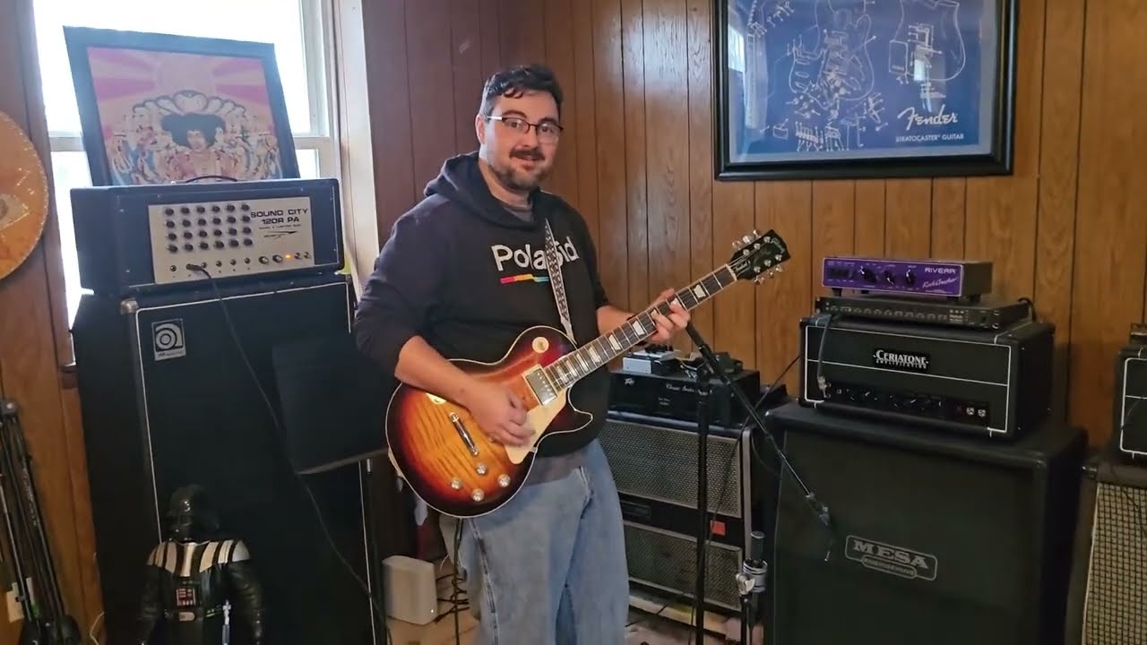 David Curtis hanging with a friend - Impromptu Jam session 
