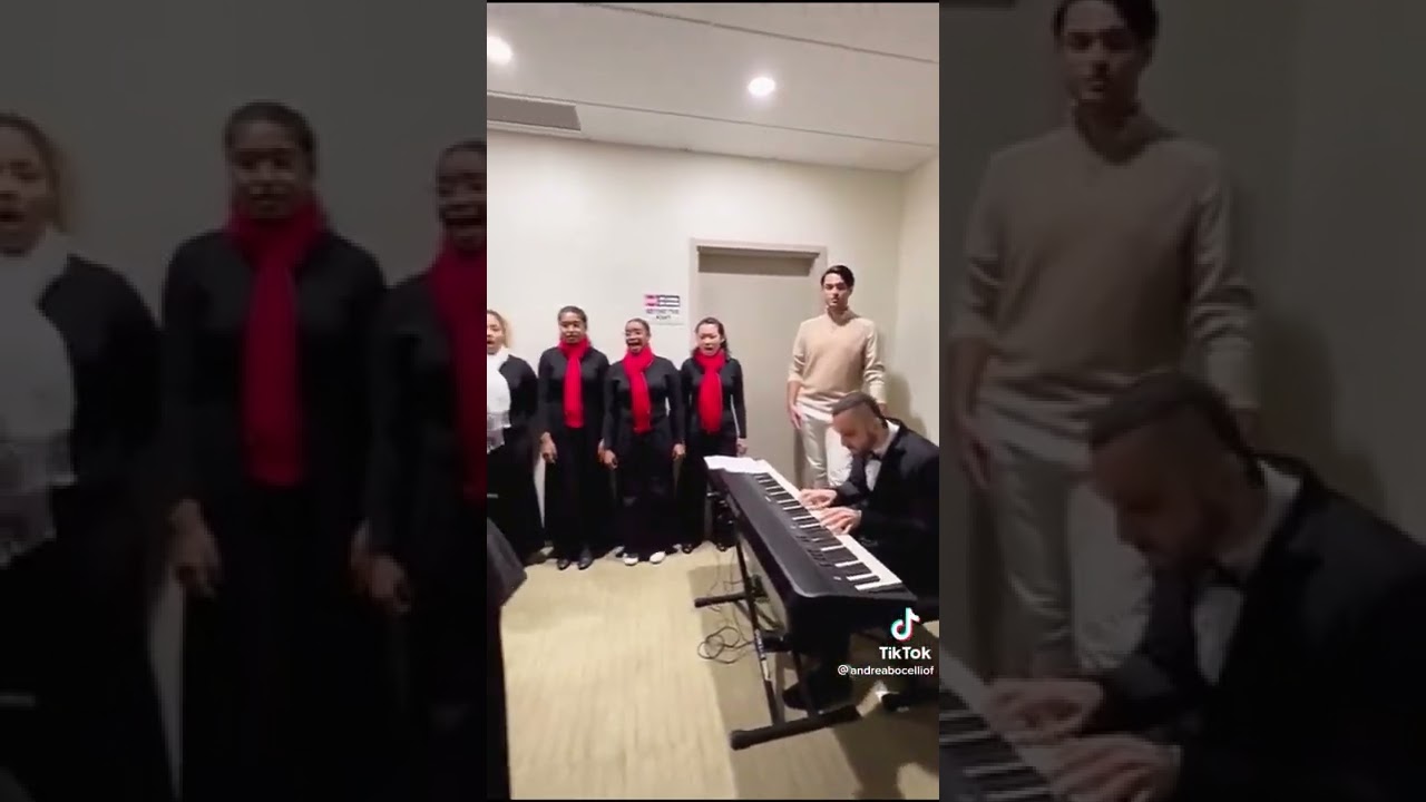 Andrea Bocelli, Matteo Bocelli & Virginia Bocelli - Joy To The World - (Rehearsing With The Choir)