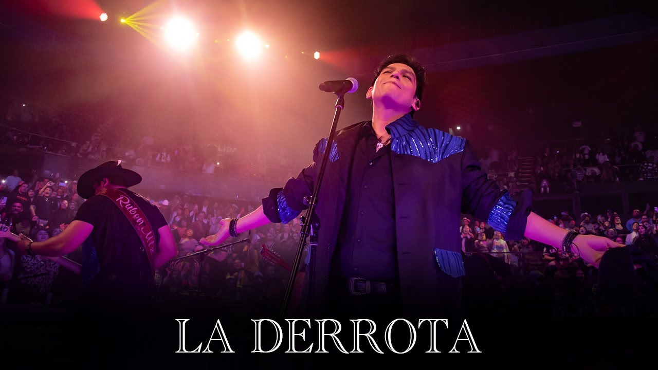La Derrota - Elías Medina (en vivo desde el Domo Care)