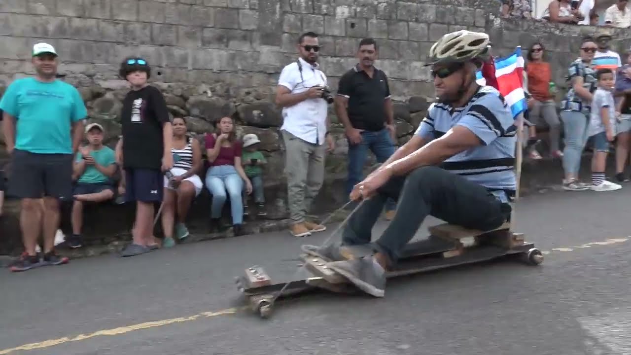 Carrera en carretones  15 de Julio 2023 en Juan Viñas,cartago,Costa Rica