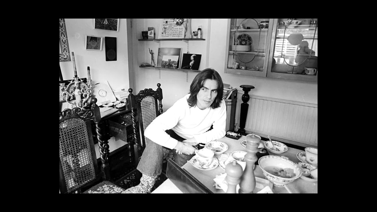 George Harrison / Ballad Of Sir Frankie Crisp - Run Of The Mill (Acoustic Guitar, Piano, Organ)