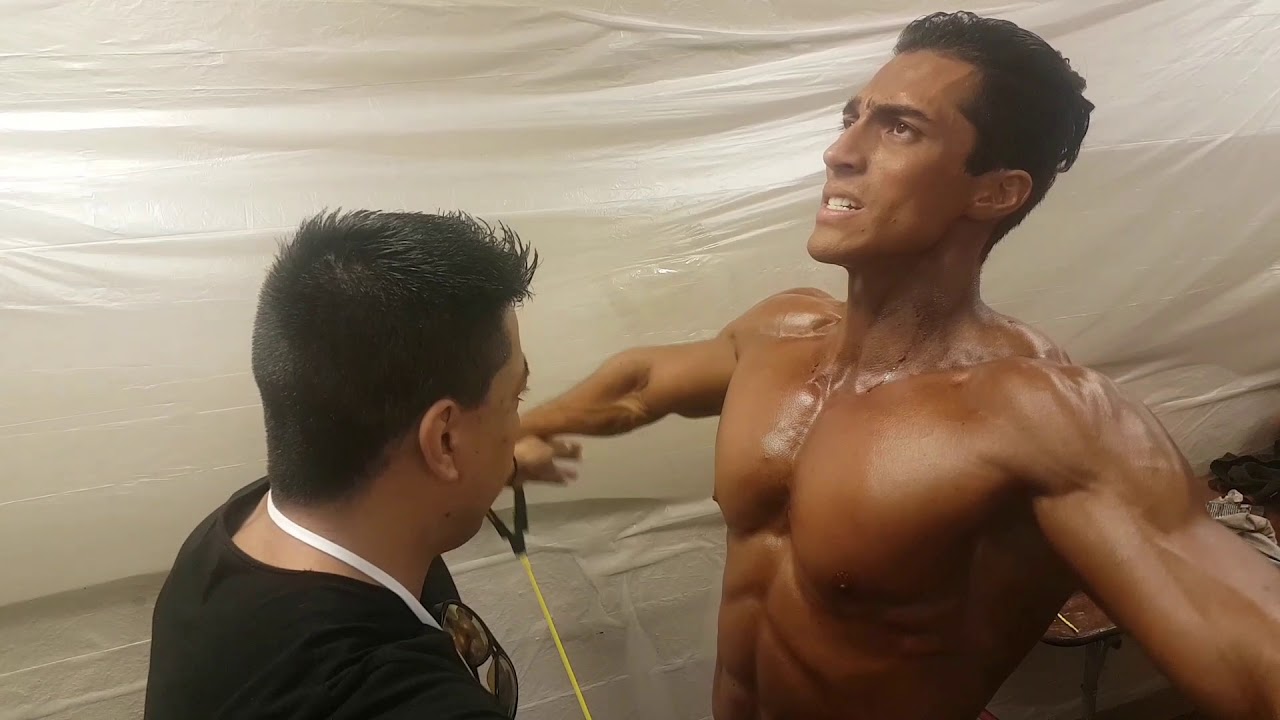 RODRIGO ROMEH Backstage (Musclemania Miami)