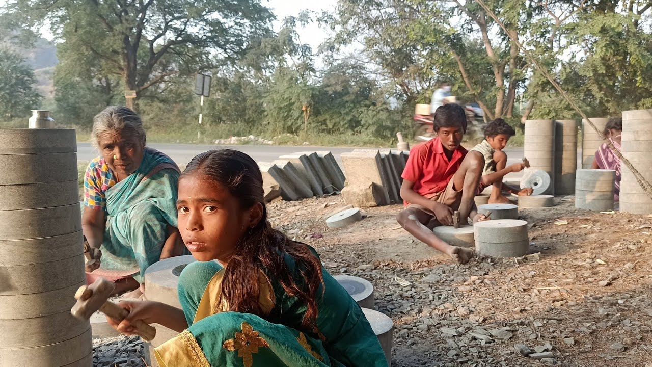 உளியின் ஓசையில் வயிறு நிறைகிறது!ஆனால்,வாழ்வு வளம் பெறுமா!பிஞ்சு குழந்தைகளின் ஏக்க கனவுகள்!Namakkal