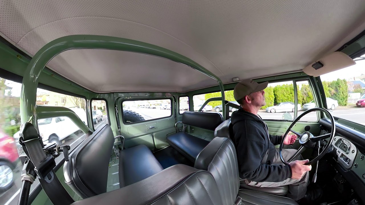 1970 Toyota FJ40 - Cold start & Test drive