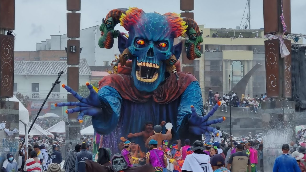 6 de enero desfile Magno del Carnaval de Negros y blancos en Pasto Nariño, Carrozas, Carrocitas