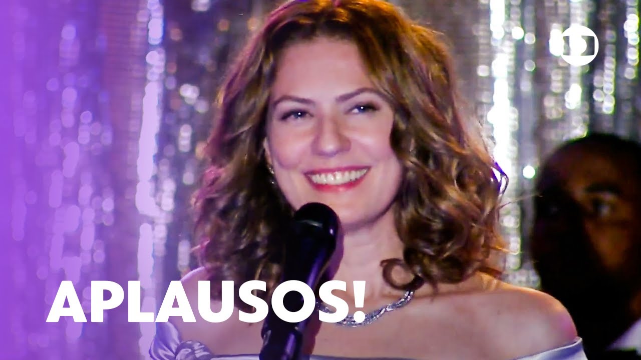 Flora canta 