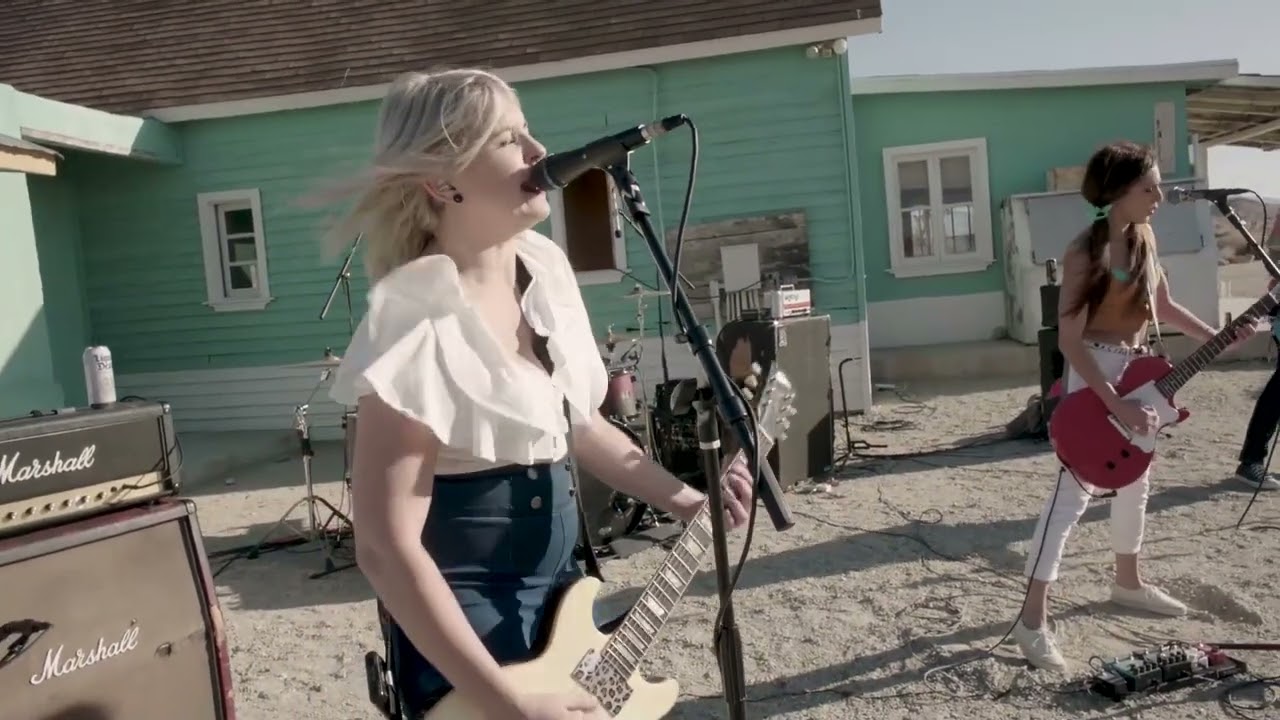 The Bombpops - Death in Venice Beach: (Live at The Easy Rest Inn)