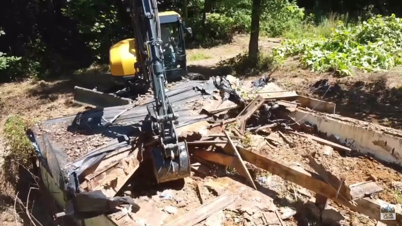 Ripping Out Old Floor of Abandoned Build Site with Hyundai 85A Excavator