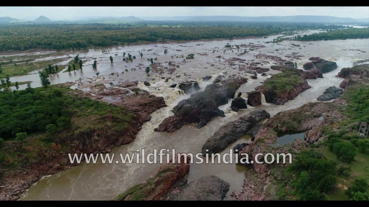 Waterfalls of central India: monsoon fury and thick forests of Raneh Falls, Panna National Park