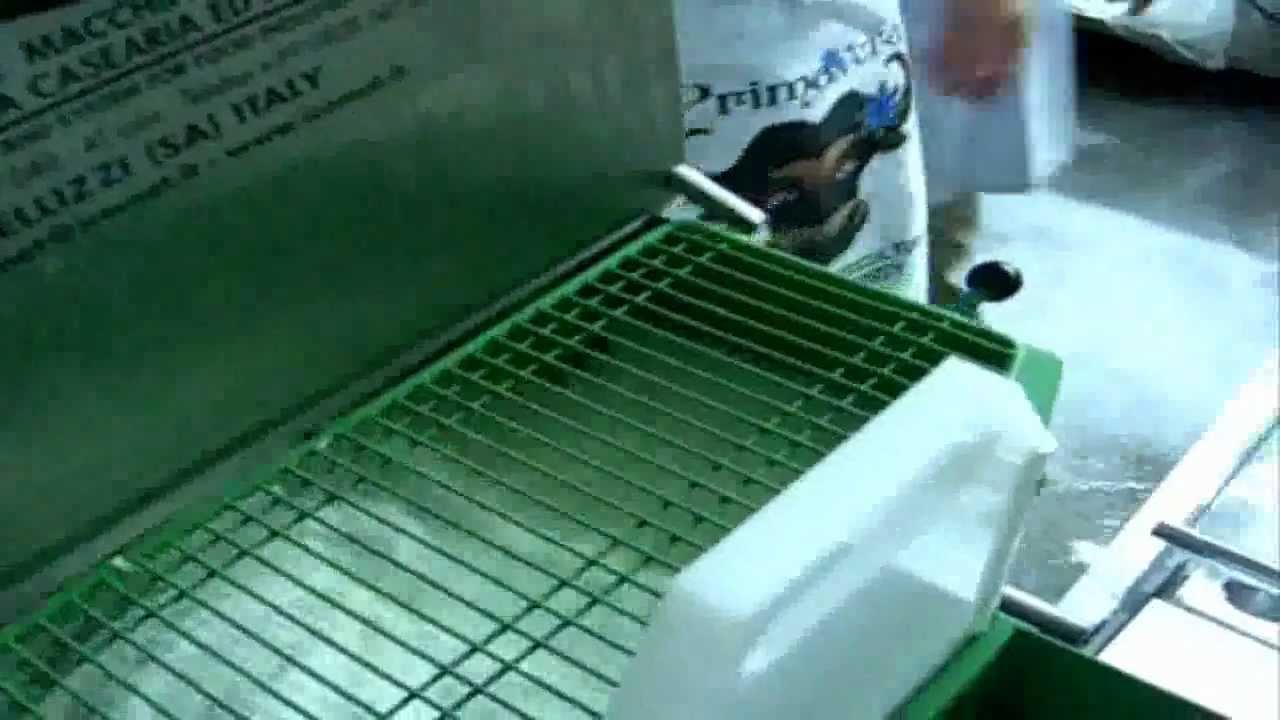 Compact Molding machine for mozzarella, stretching machine for mozzarella cheese processing