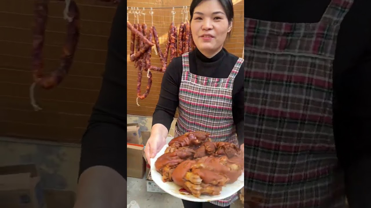 今天炖的猪蹄，孩子们谁都不吃，儿子还说猪蹄有脚气😂😂#我的乡村生活 #家常菜