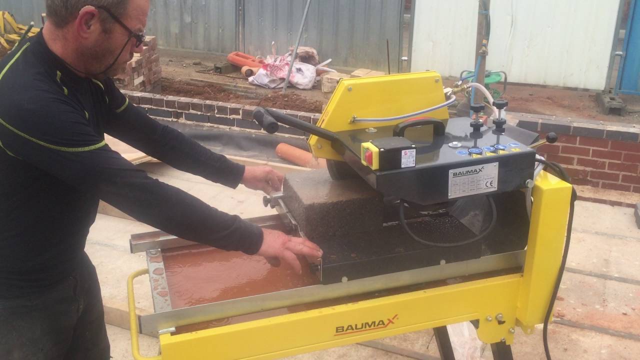 Baumax SST350 PORTABLE Masonry Wet Table Saw