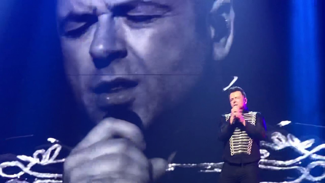 Westlife - queen medley Sheffield arena 07.06.19