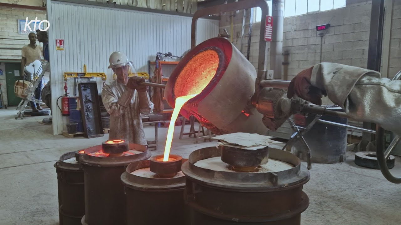 La renaissance en bronze du mobilier liturgique de Notre-Dame de Paris